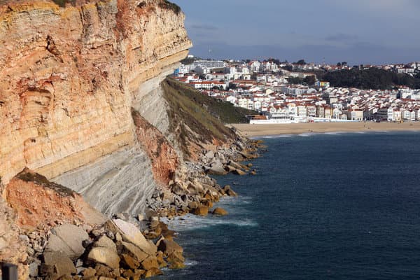 Place Nazare Beach