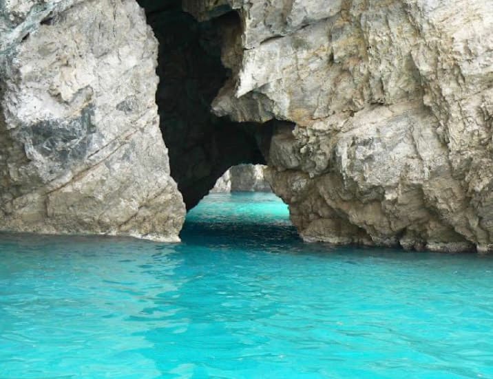 Lugar Grotta Bianca