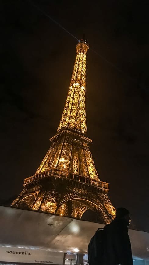 Place Torre Eiffel