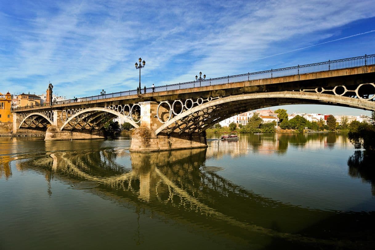 Place Puente de Triana