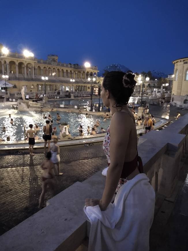 Lugar Széchenyi Thermal Bath