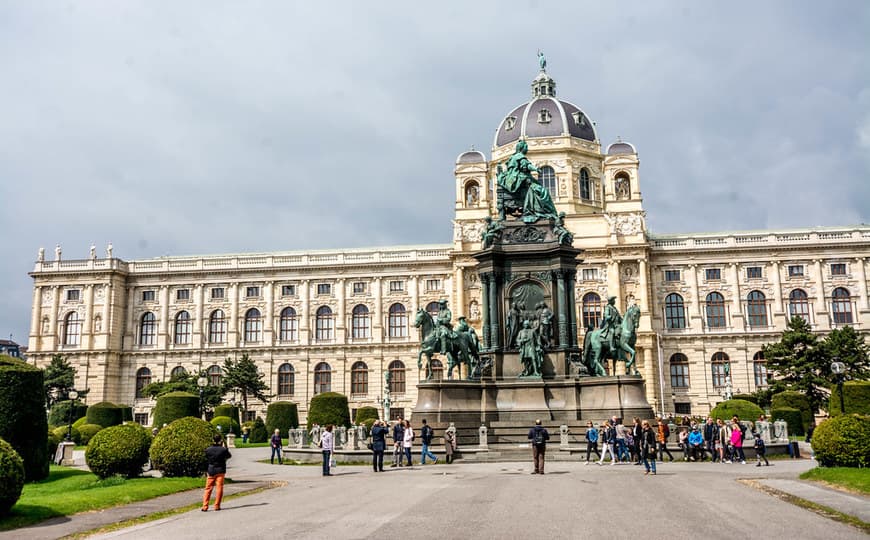 Place Maria-Theresien-Platz