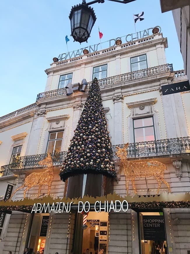 Lugar Armazéns do Chiado