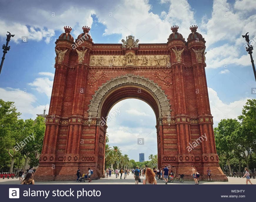 Place Arc de Triomf