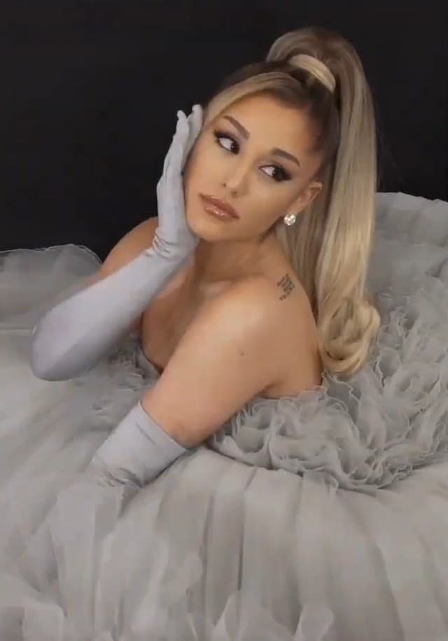 Moda Ariana Grande - Wikipedia