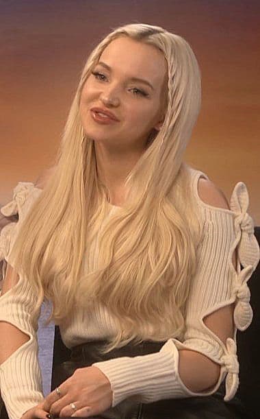 Fashion Dove Cameron - Wikipedia, la enciclopedia libre