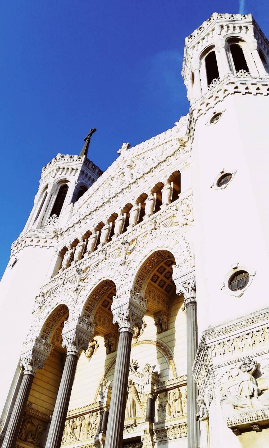 Lugar Basílica Notre-Dame de Fourvière