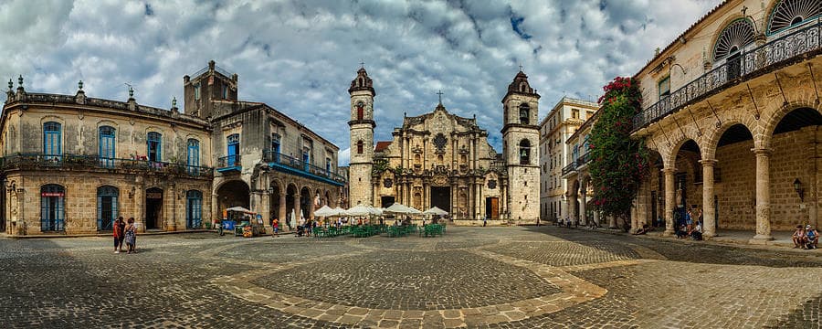 Lugar Plaza de la Catedral & Calle General Castaños