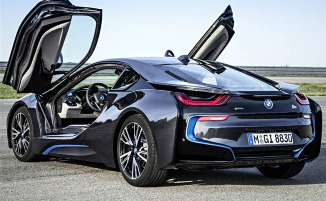 Moda BMW I8