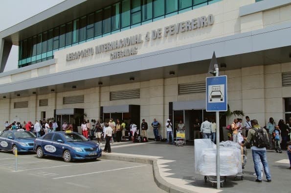 Place 4 de Fevereiro International Airport