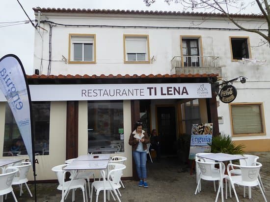 Restaurants Restaurante Ti Lena / Casa do Gin