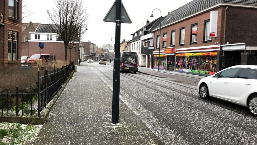 Place Helmond, Station