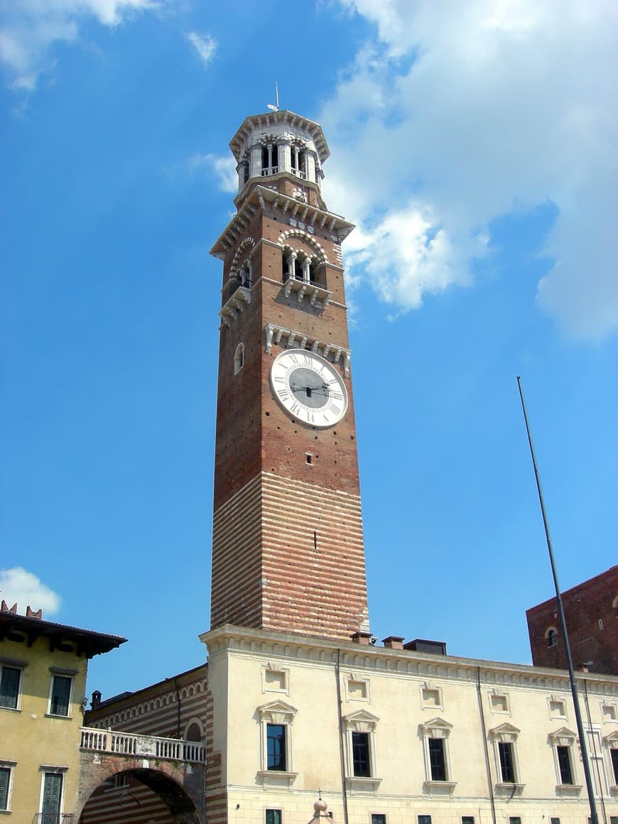 Lugar Torre dei Lamberti