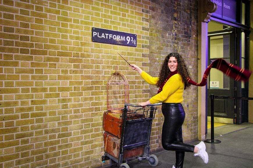 Place The Harry Potter Shop at Platform 9¾