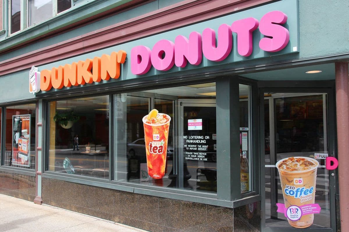 Place Dunkin' Donuts