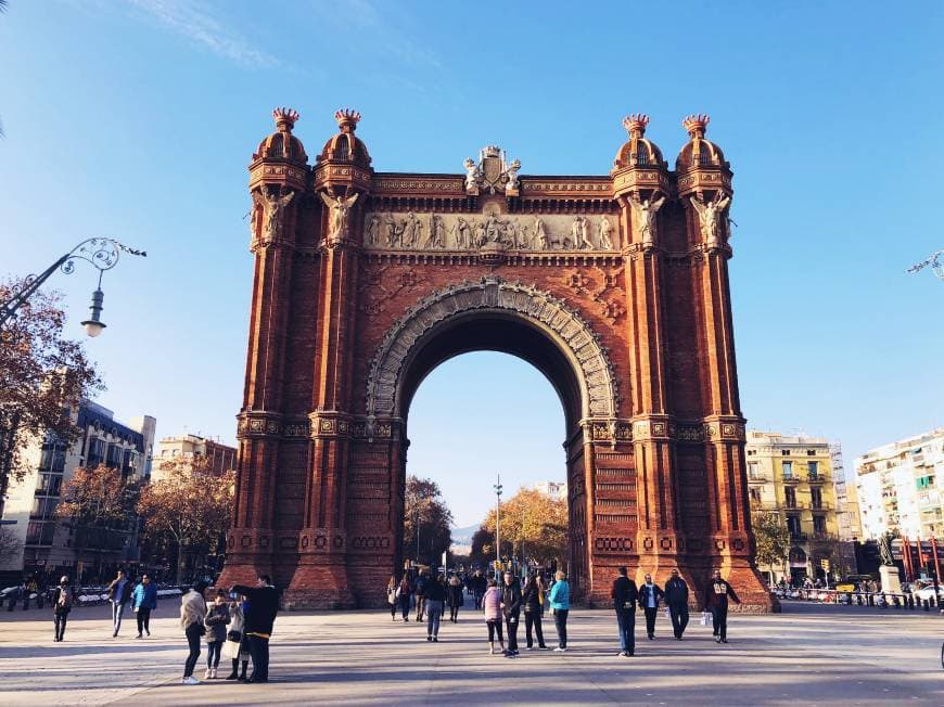 Place Arc de Triomf