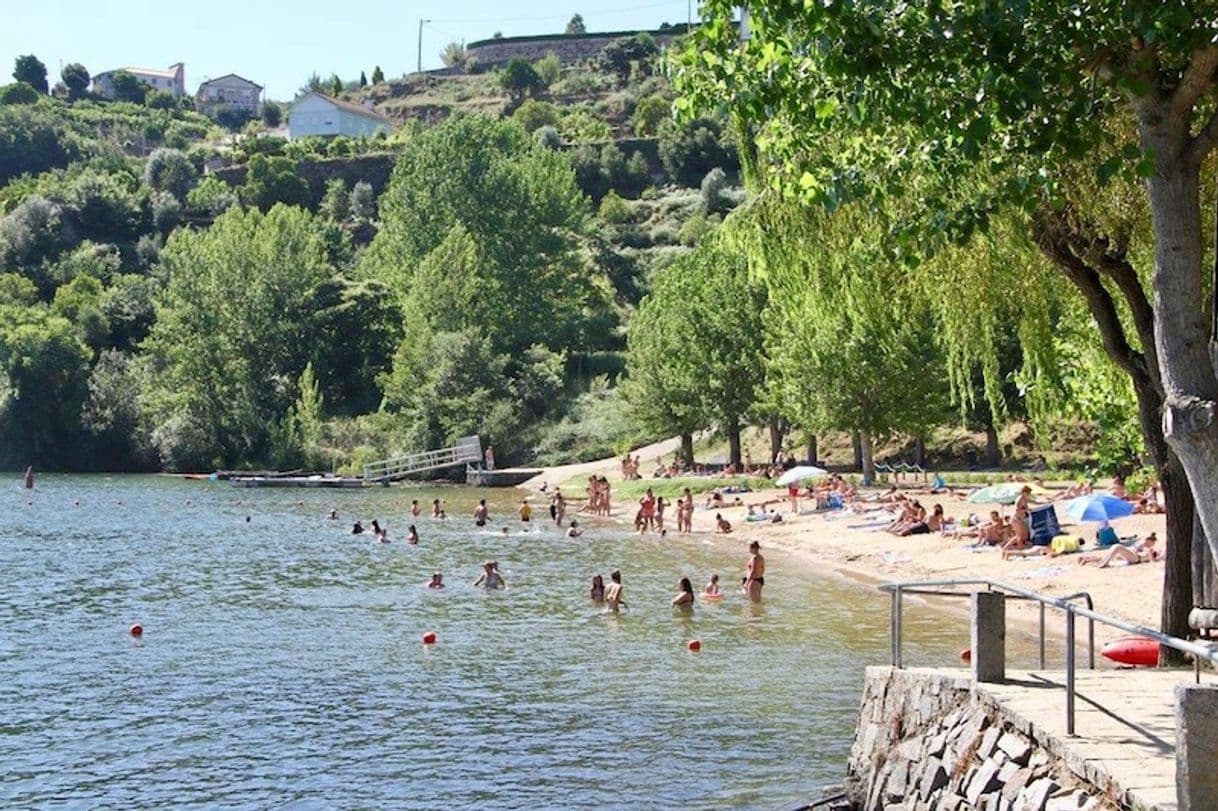 Place Praia Fluvial Bitetos