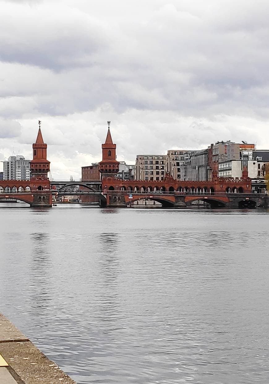 Lugar Oberbaumbrücke