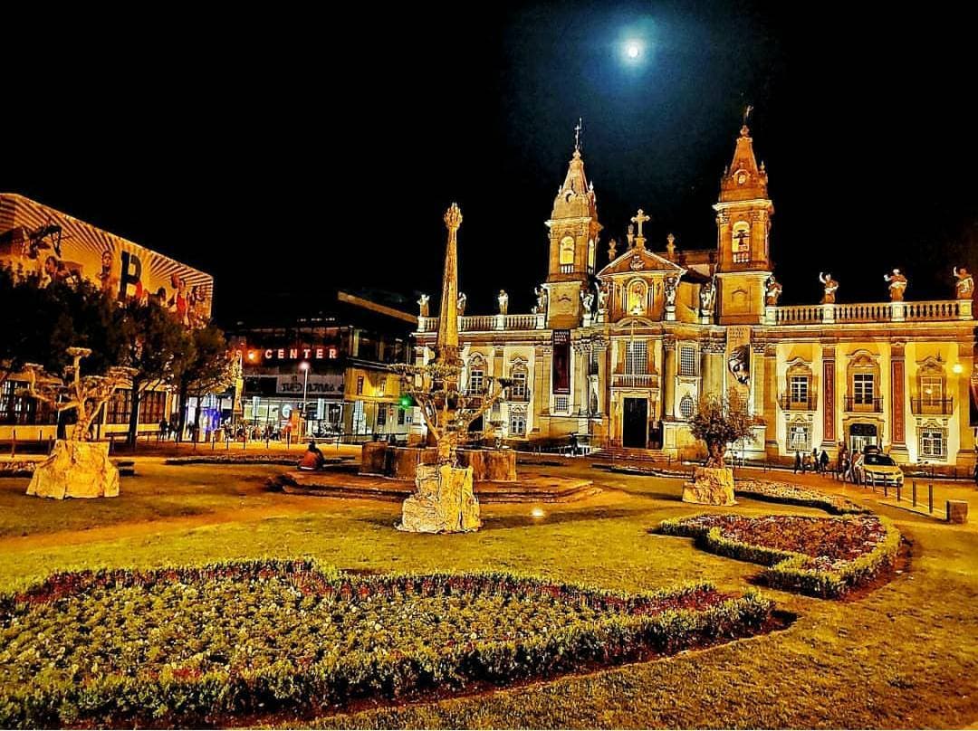 Place Largo Carlos Amarante