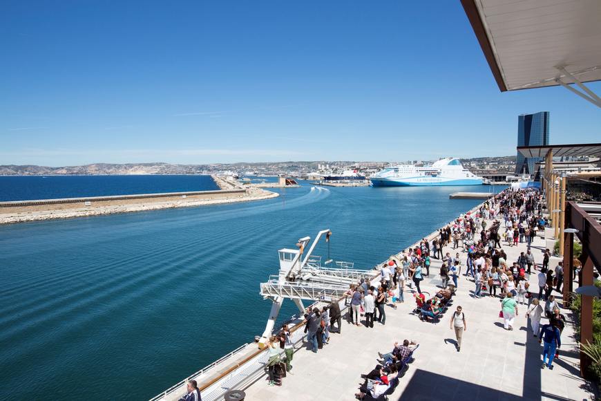 Place Les Terrasses du Port