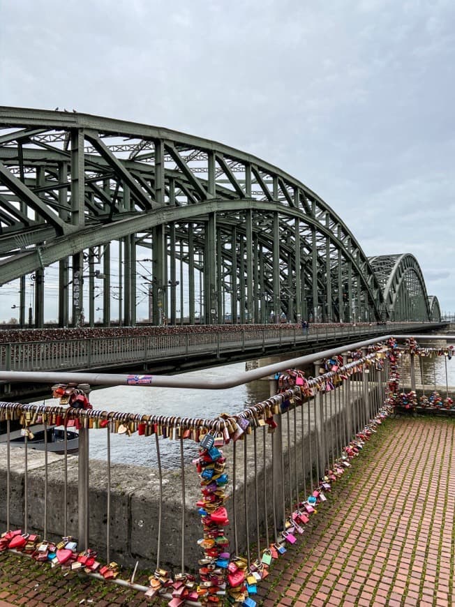 Lugar Hohenzollern Bridge