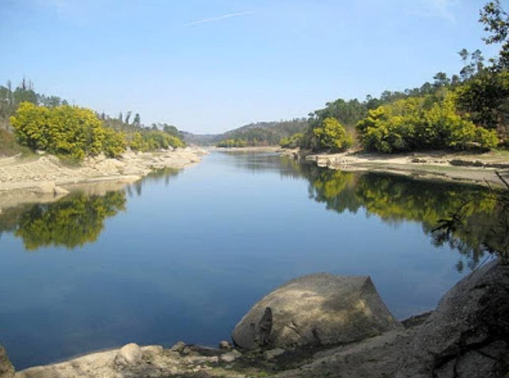 Lugar Rio Dão