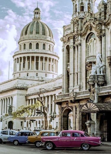 Place Teatro Nacional de Cuba