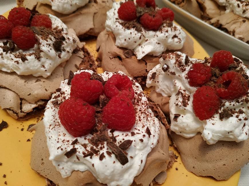 Fashion Chocolate Pavlova 🍫