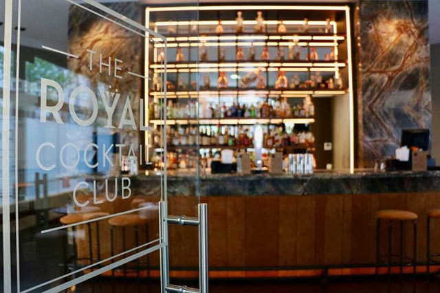 Place THE ROYAL COCKTAIL CLUB