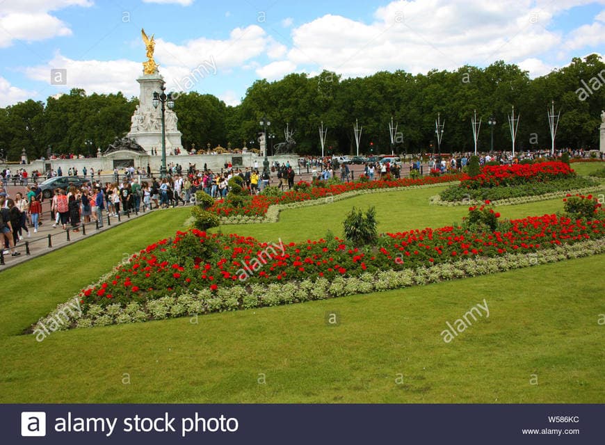 Place Buckingham Palace Gardens