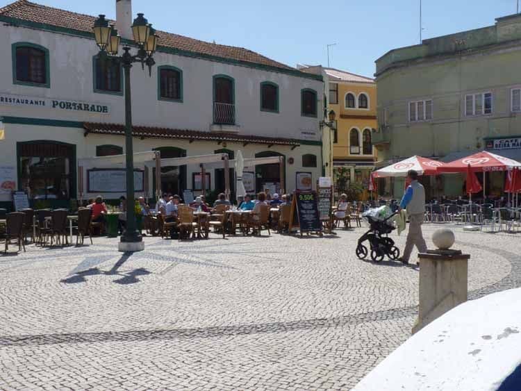 Lugar Praça Rainha Dona Leonor