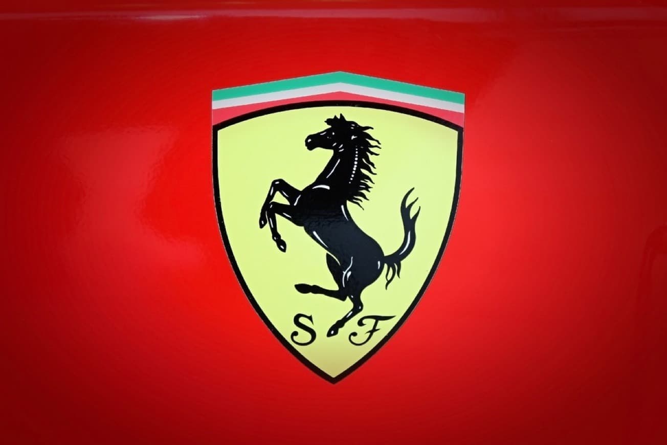 Moda Marca de carro “Ferrari”