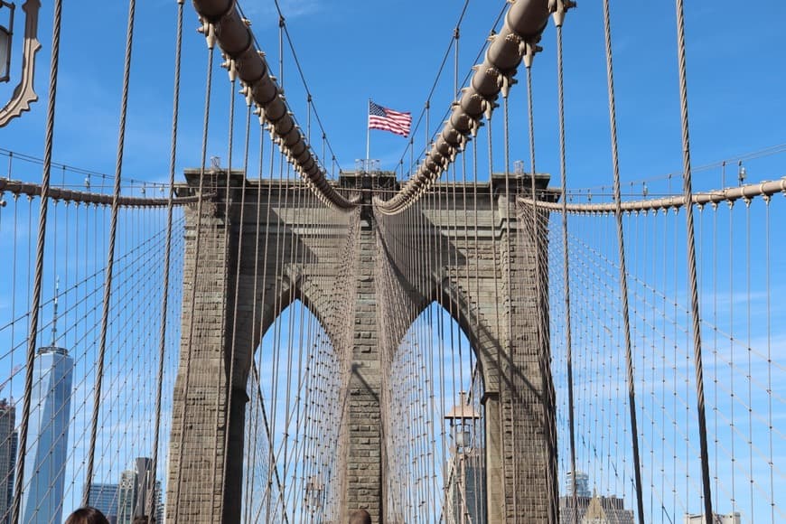 Place Brooklyn Bridge