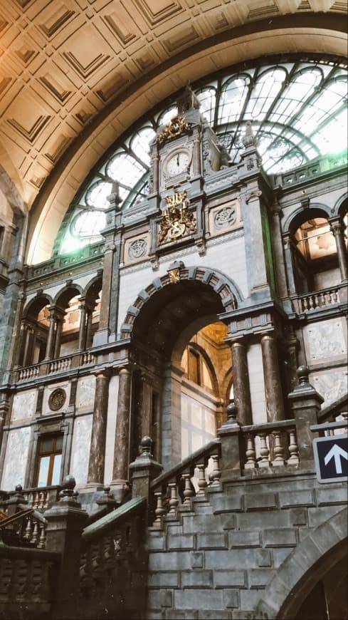 Lugar Antwerp Train Station