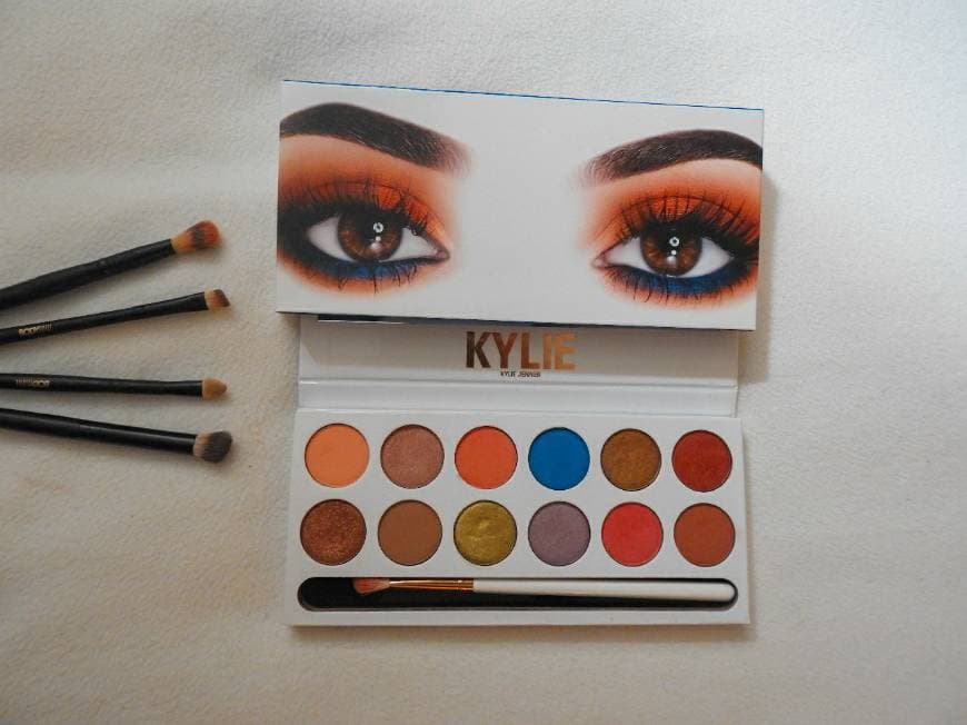 Product Kylie Royal Peach Palette