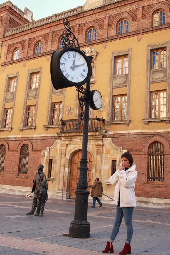 Place León