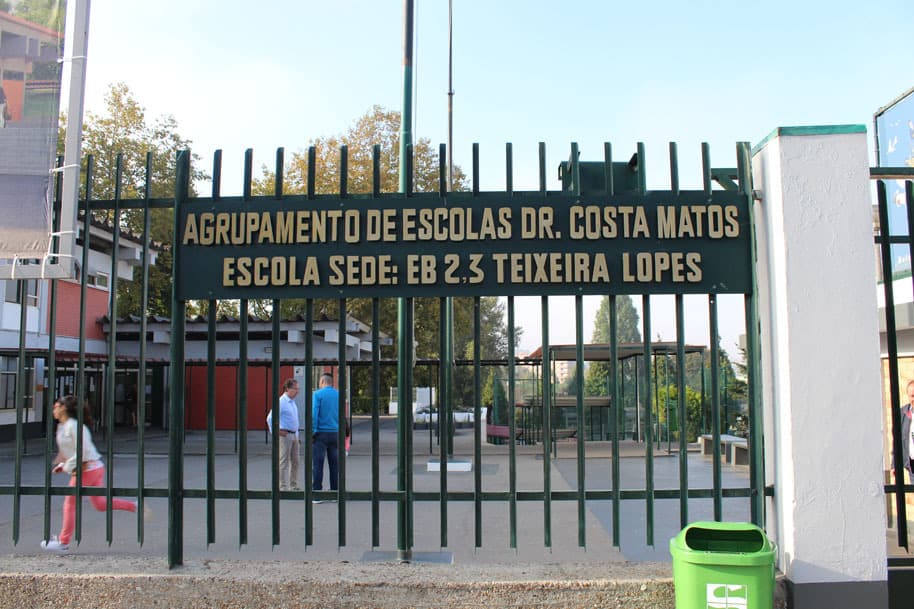 Place Escola Básica Dr. Costa Matos