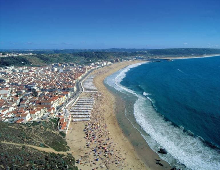 Place Nazare Beach