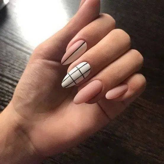 Fashion Nude Nails