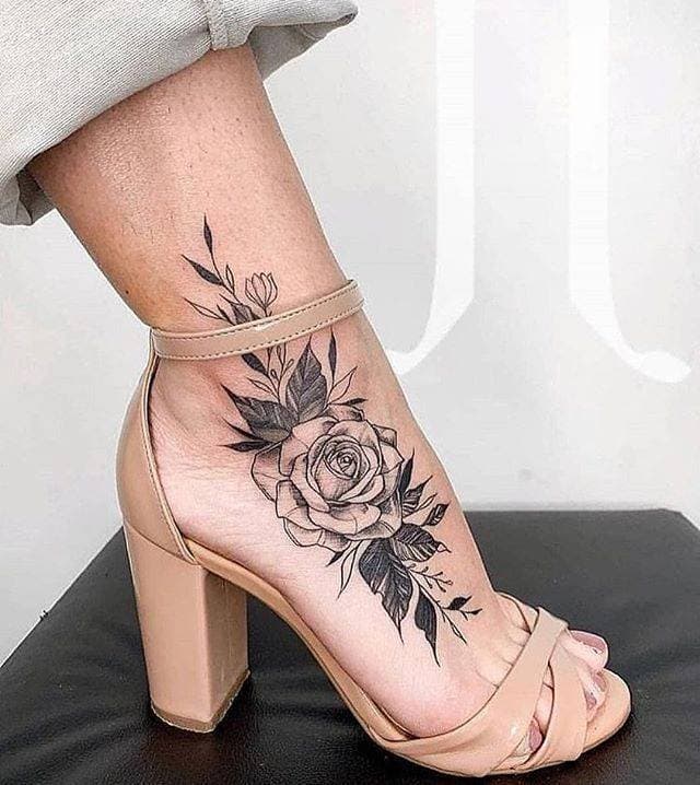 Fashion Foot Tattoo 