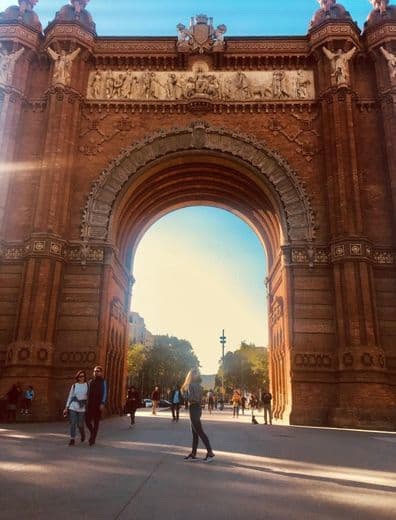 Lugar Arc de Triomf