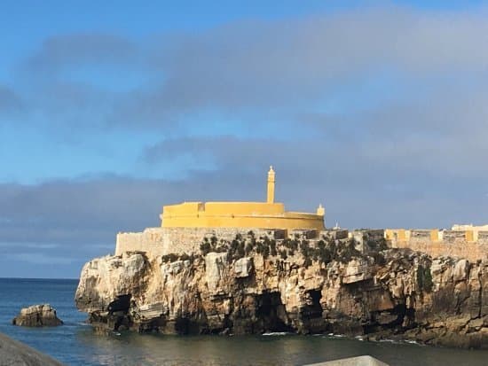 Place Fortaleza de Peniche