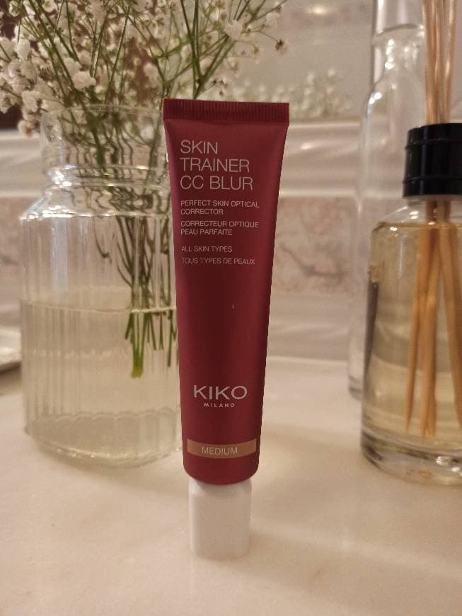 Belleza KIKO Milano Skin Trainer CC Blur Optical Corrector Foundation Cream 01 Light