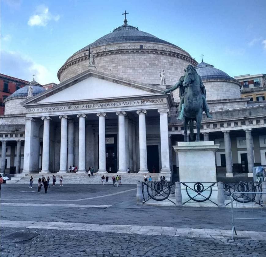 Place Piazza Plebiscito