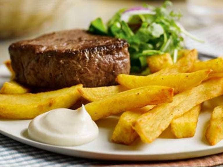 Moda Bife & batatas fritas com sabor a alho