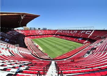 Place Ramon Sanchez-Pizjuan Stadium