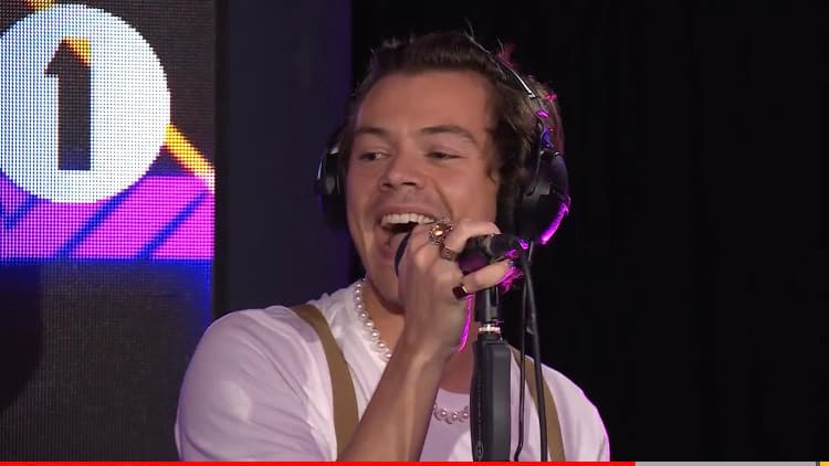 Fashion Harry Styles - Juice (Lizzo cover)