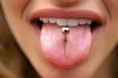 Moda Piercing língua 