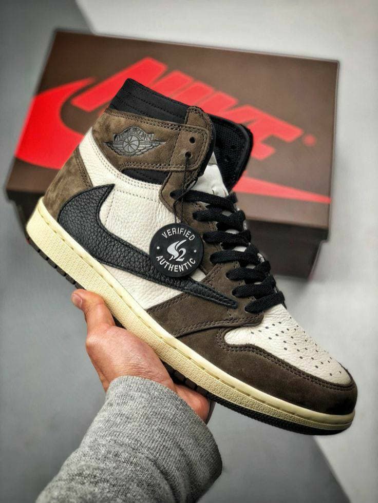 Moda Jordan X Travis Scott