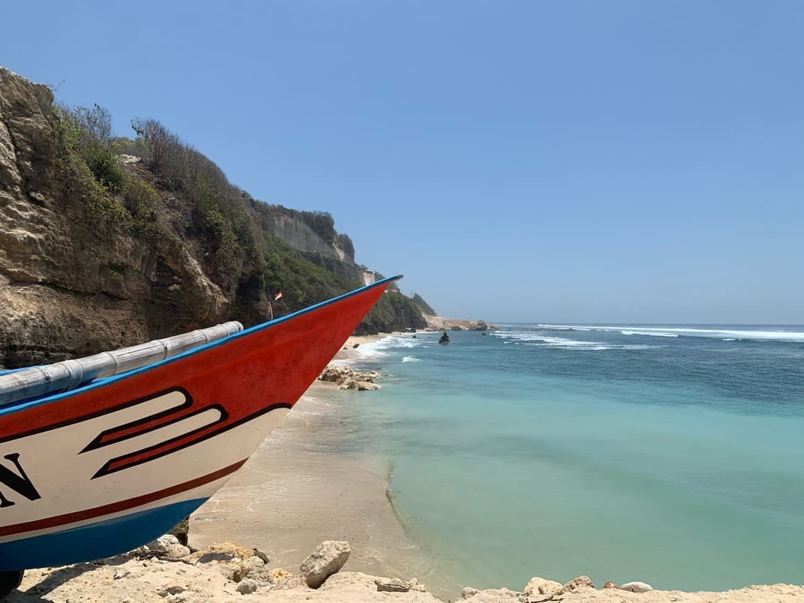 Place Pantai Melasti Ungasan